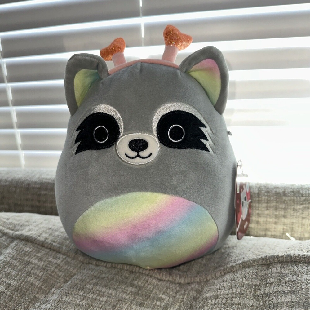 NEW 2025 Squishmallows Valentines Max the‎ Raccoon 8"